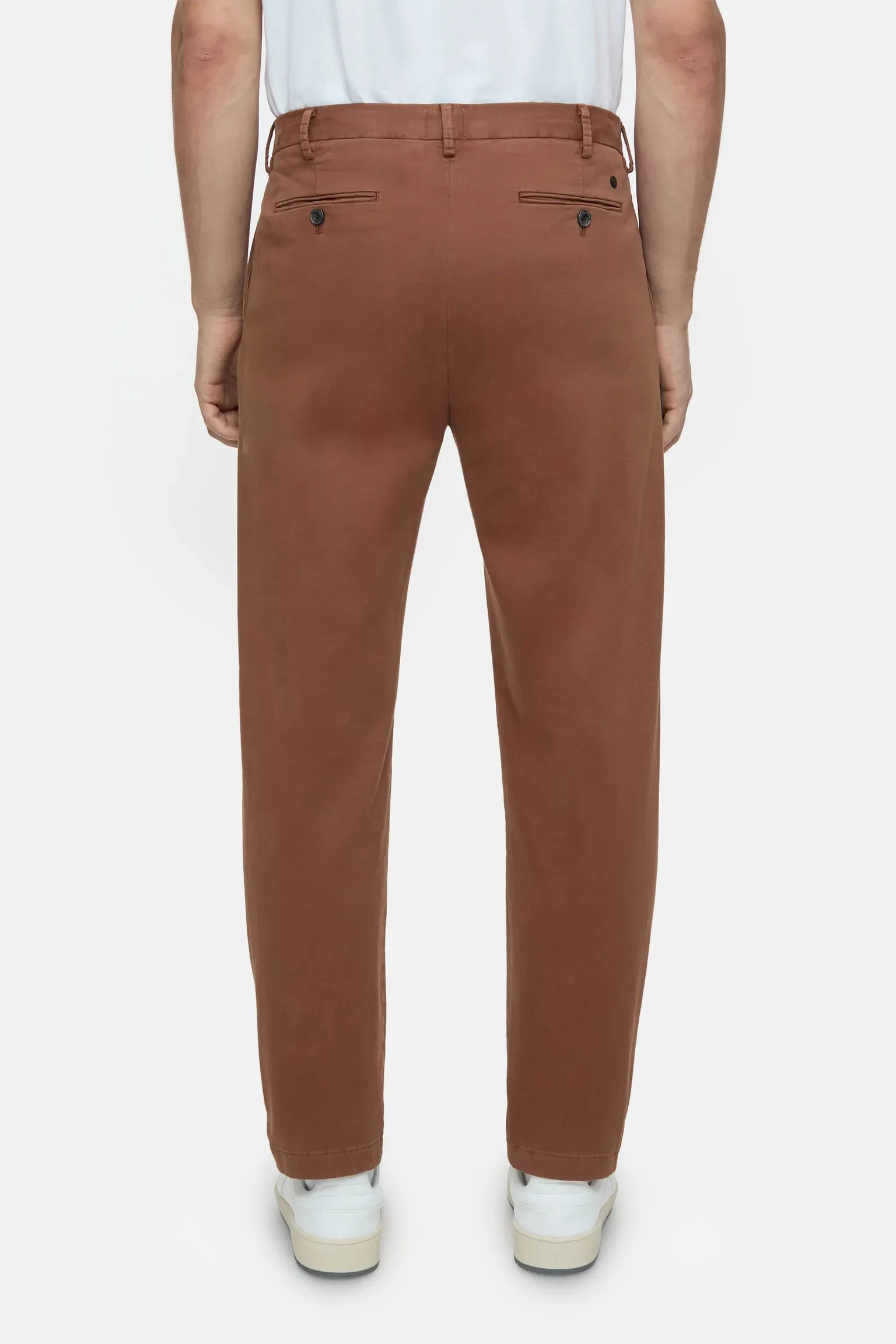 Closed Chestnut Brown Bergen Tapered Pant