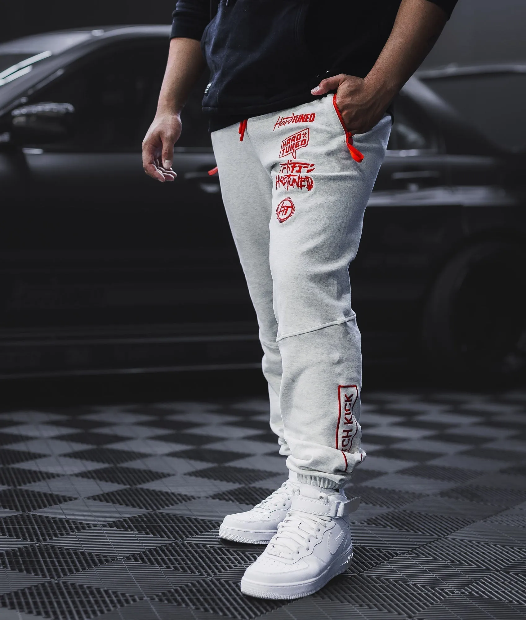 Clutch Kick P1 Fleece Track Pants - White