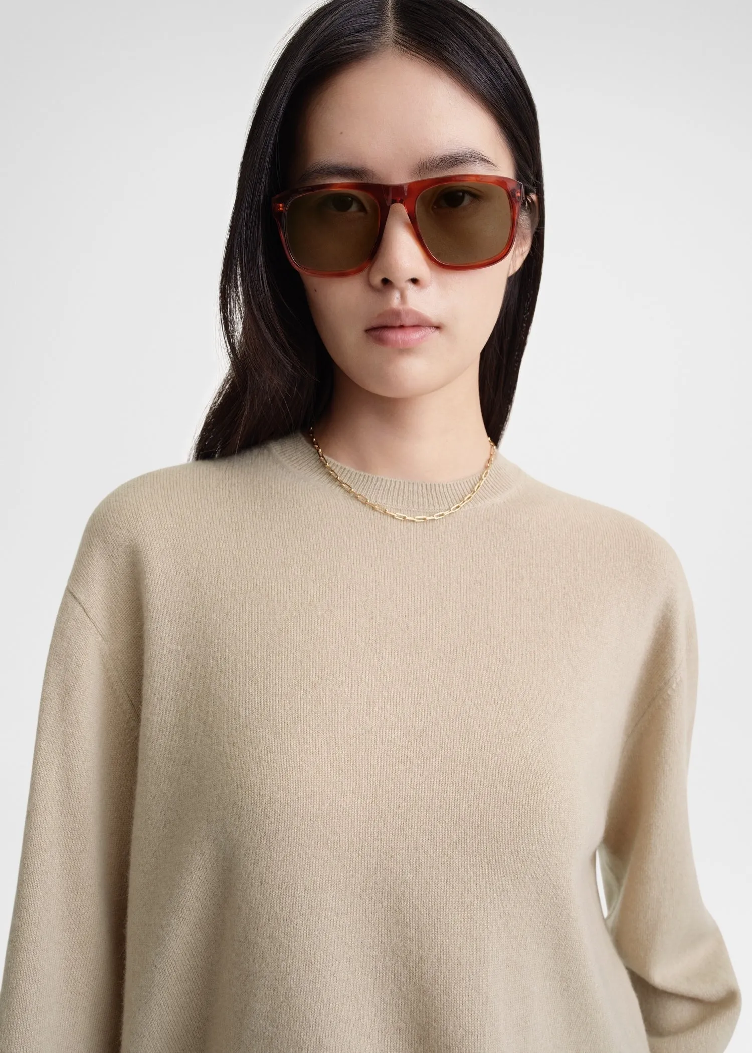 Crew-neck cashmere knit fawn