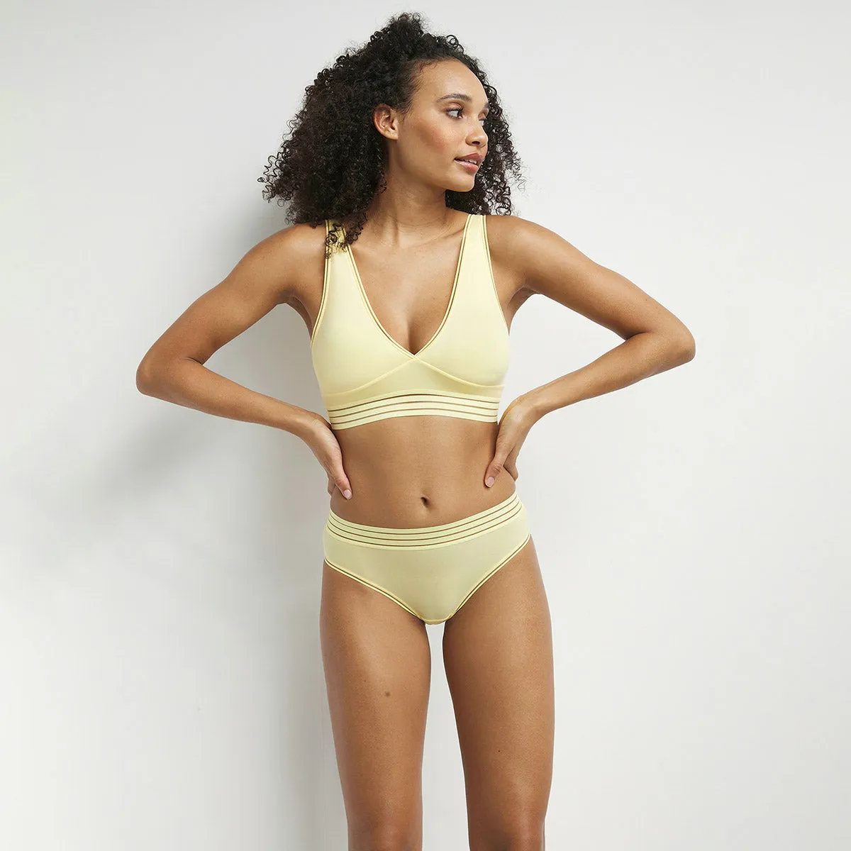 Culotte femme invisible en microfibre Jaune Tendre Oh My Dim’s