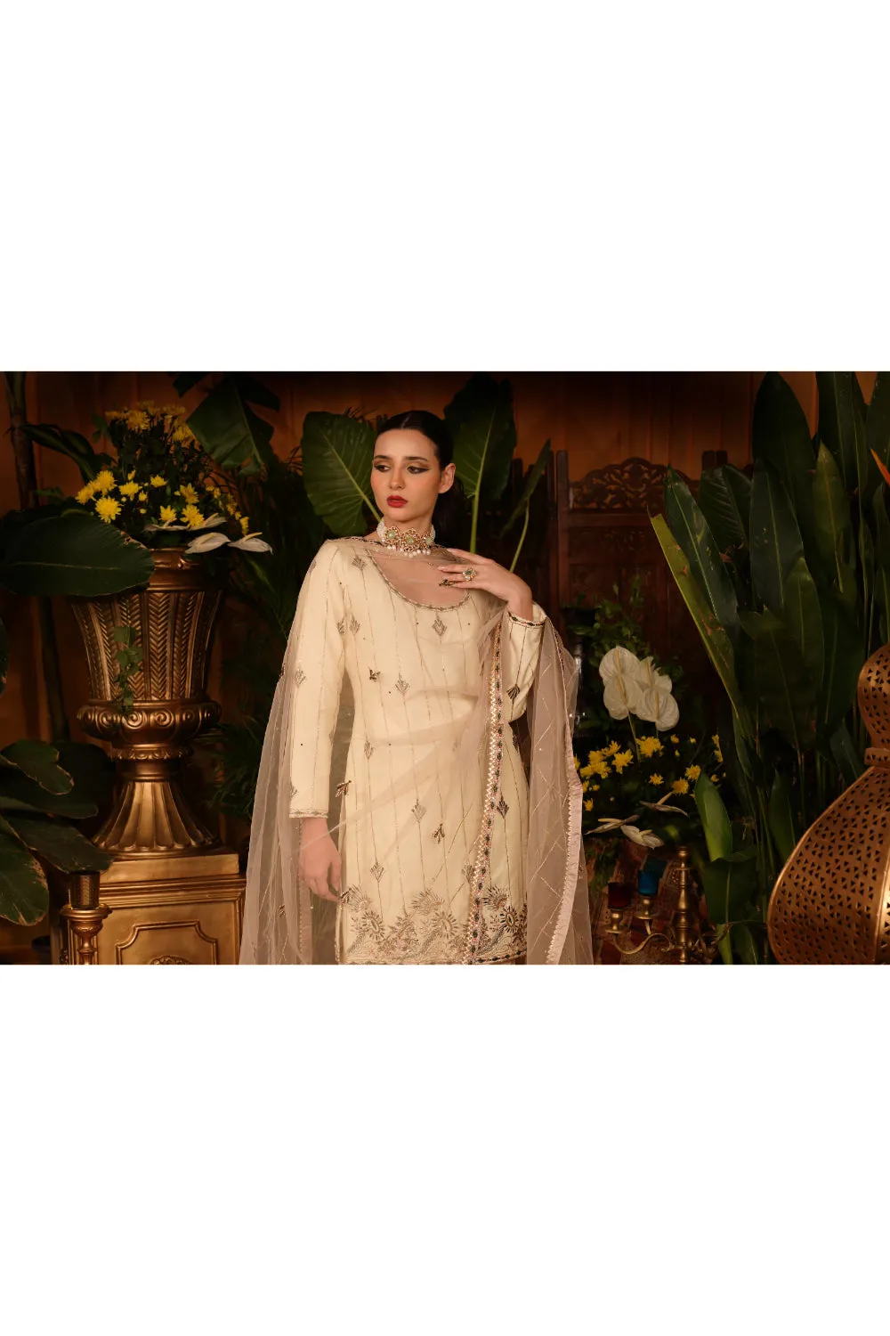 Ivory Raw Silk Kurti  Paired With Culottes Pants And Dusty Pink  Dupatta