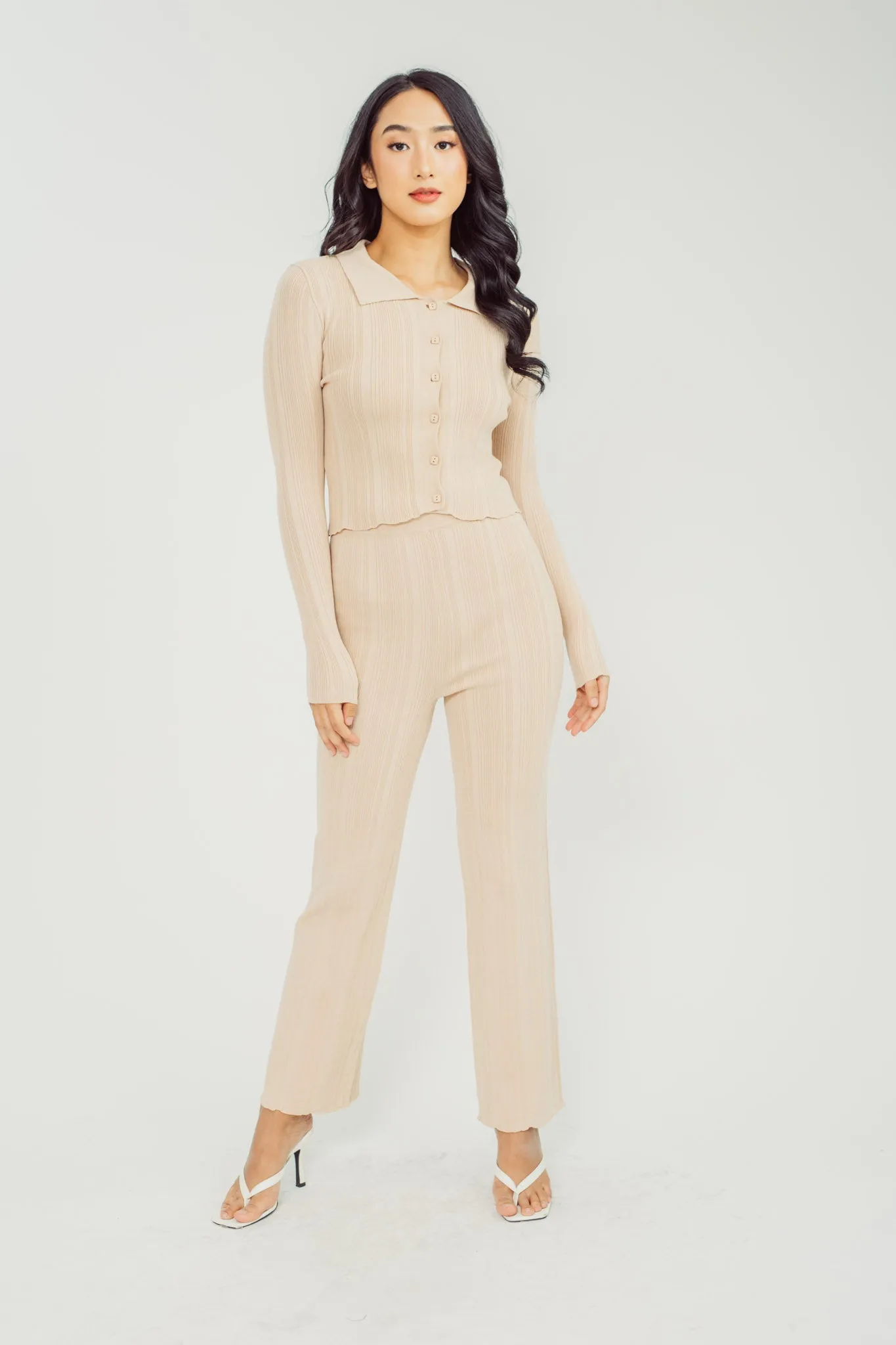 Neeca Khaki Knitted Elastic Waist Straight Cut Culottes