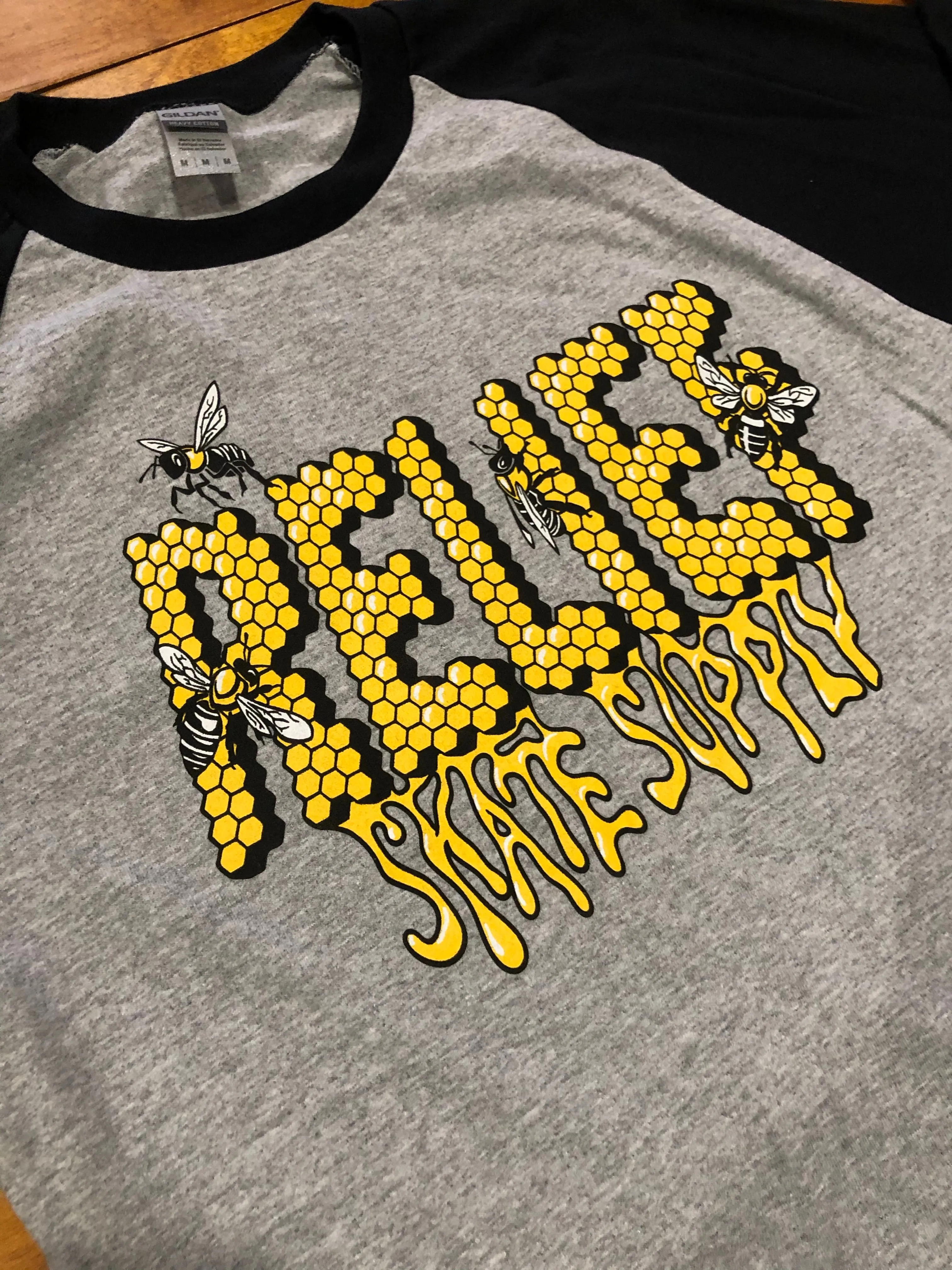 Relief Honey Bee Baseball T Shirt 3/4 Black/Grey