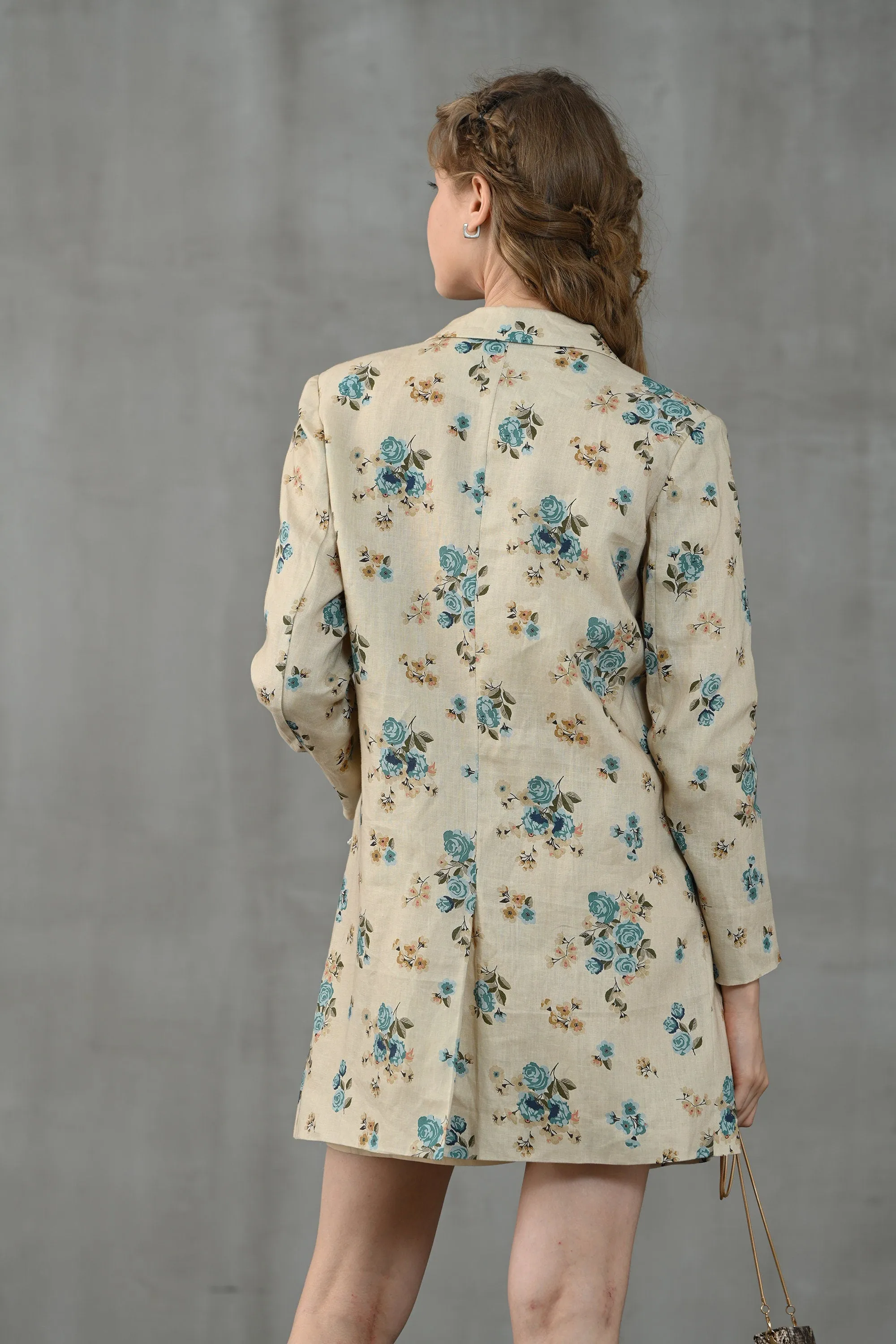 Rococo Light 11 | 100% linen corset trench coat