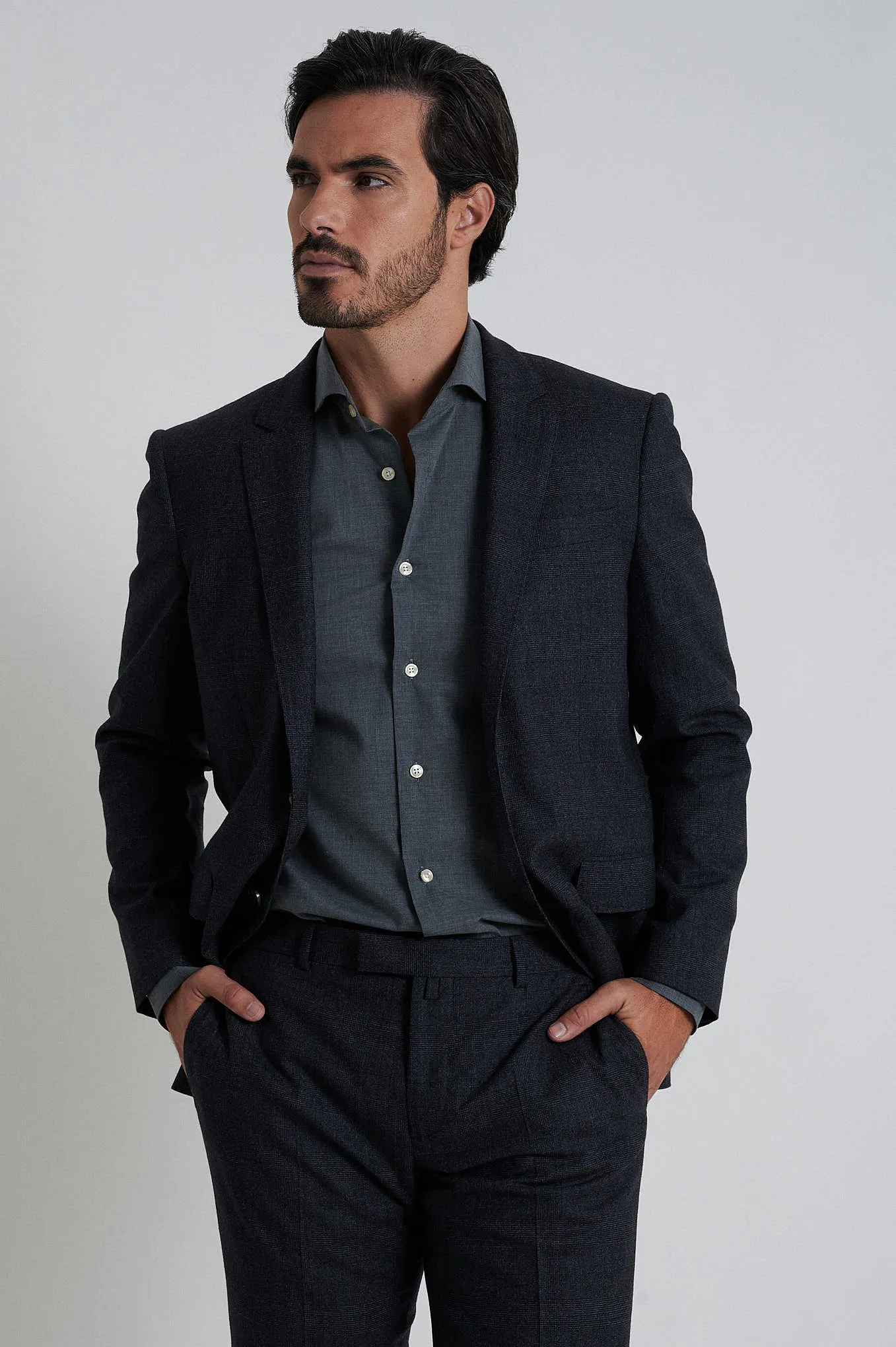 Slim fit 100% Ecological wool suit half canvas construction