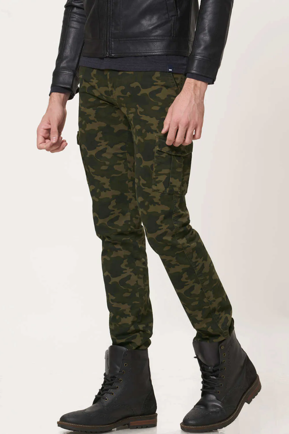 Tapered Fit Printed Cargo Trouser