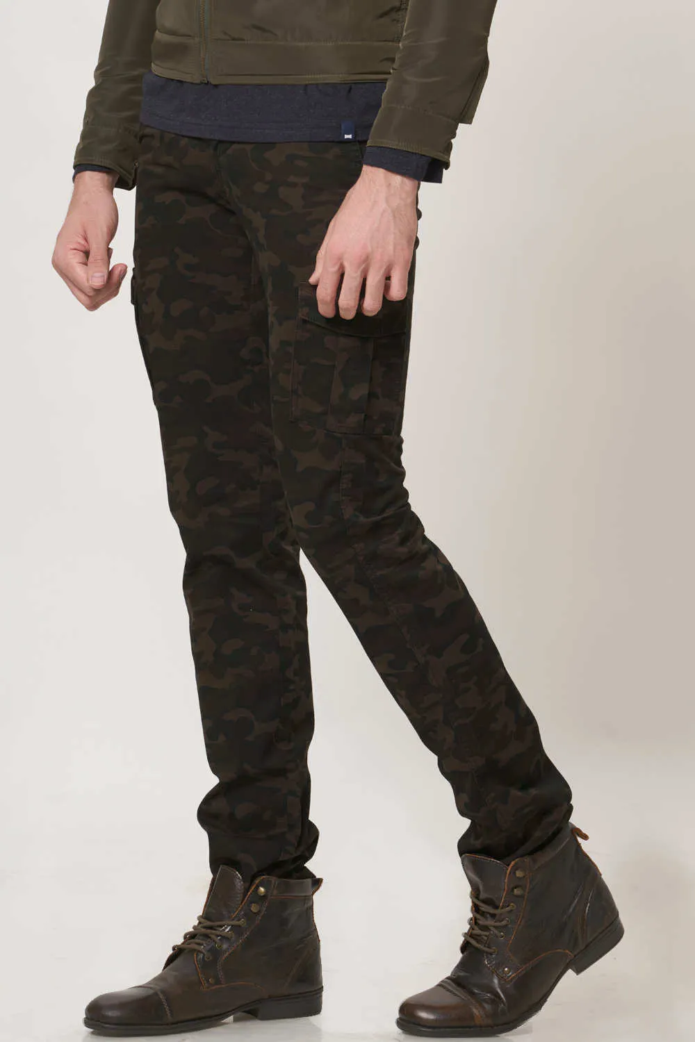 Tapered Fit Printed Cargo Trouser